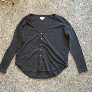 Women's Gray Button-Up Top